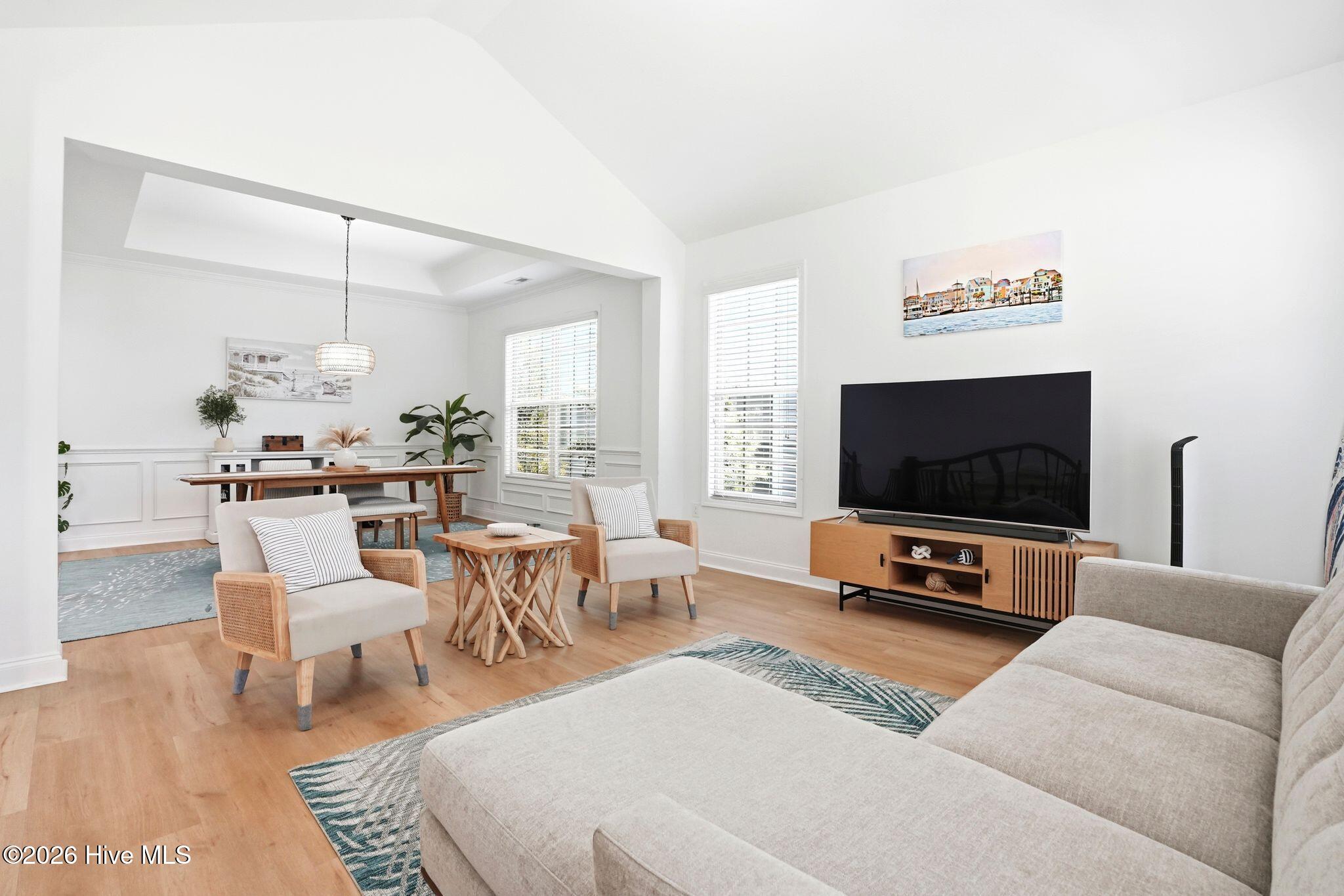 100566461 | Photo 12