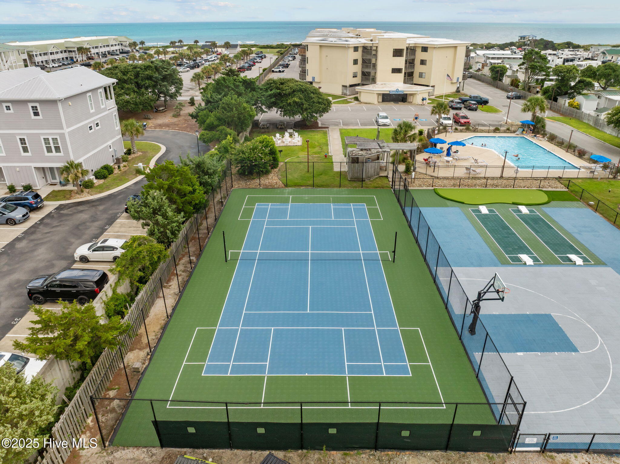 100546073 | Photo 48