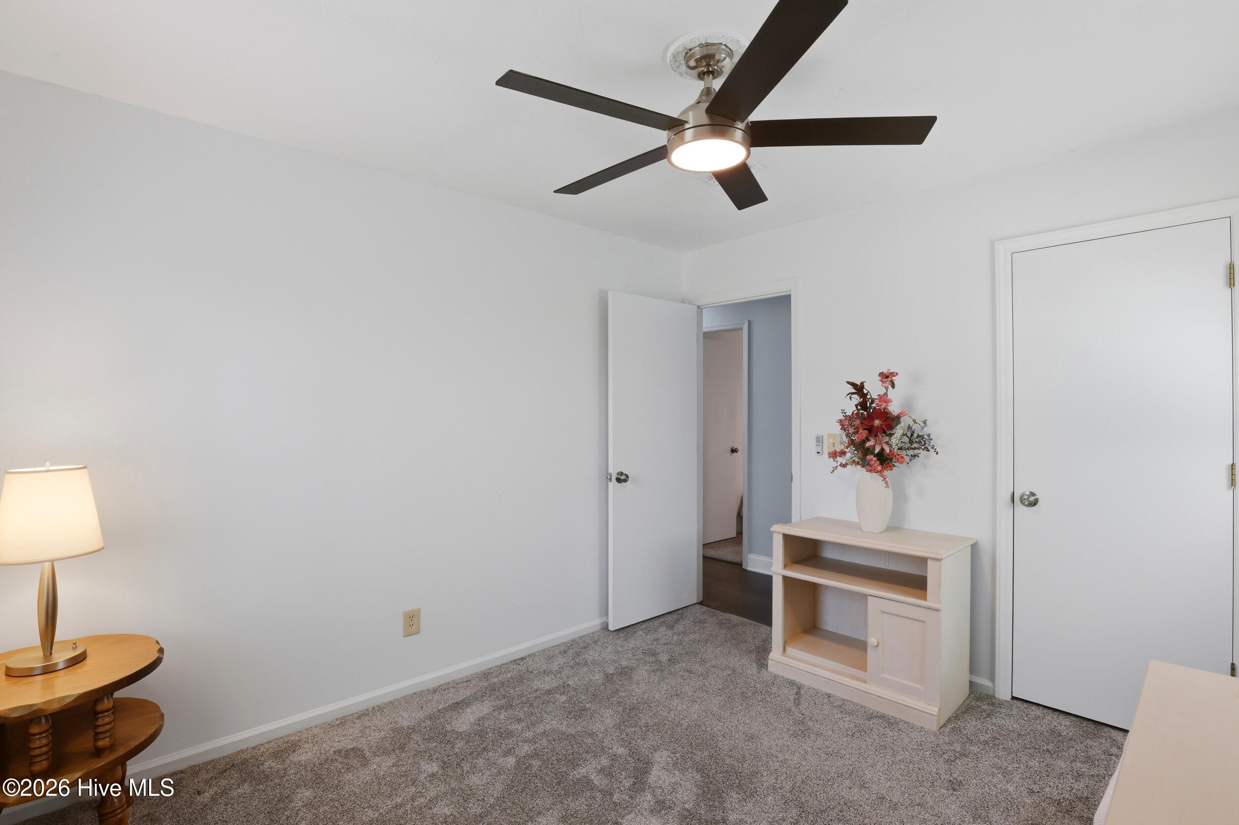 100561758 | Photo 22