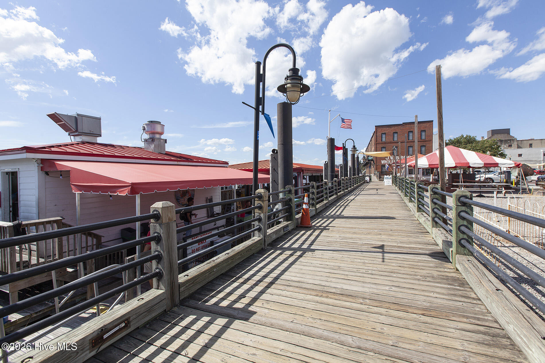 100555929 | Photo 39