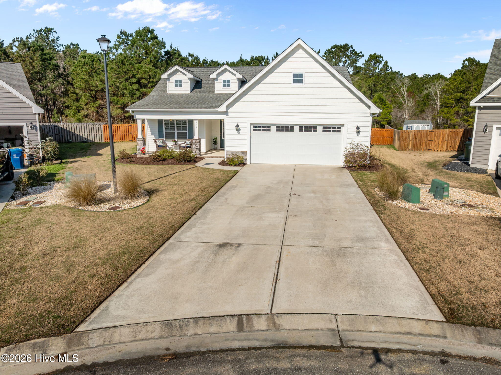 100564027 | Photo 40