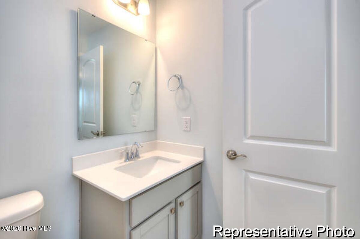 100563715 | Photo 34