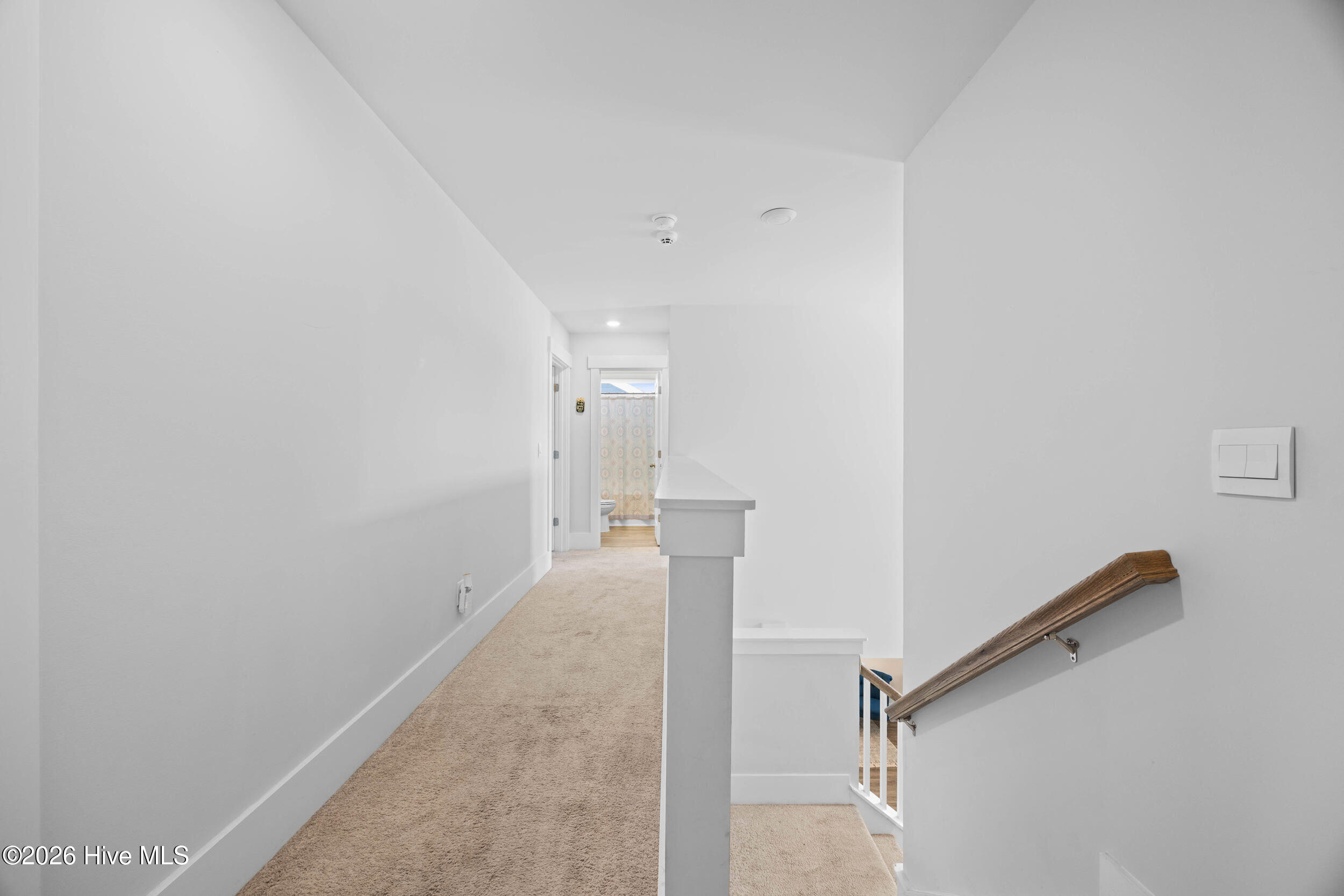 100561686 | Photo 20