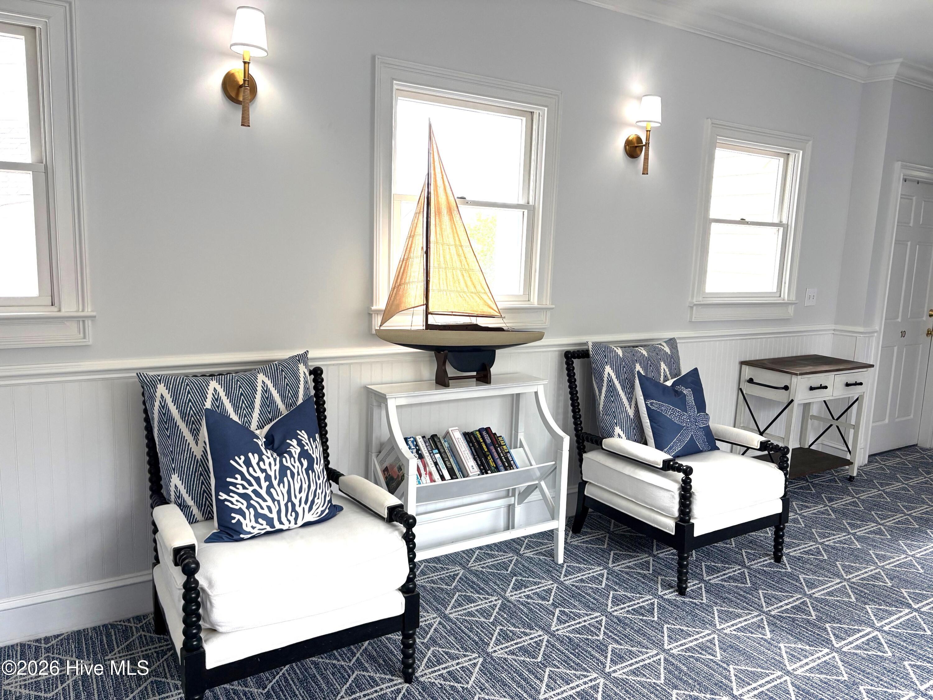 Lots of Entertaining areas to sit in the large Marsh Harbour INN