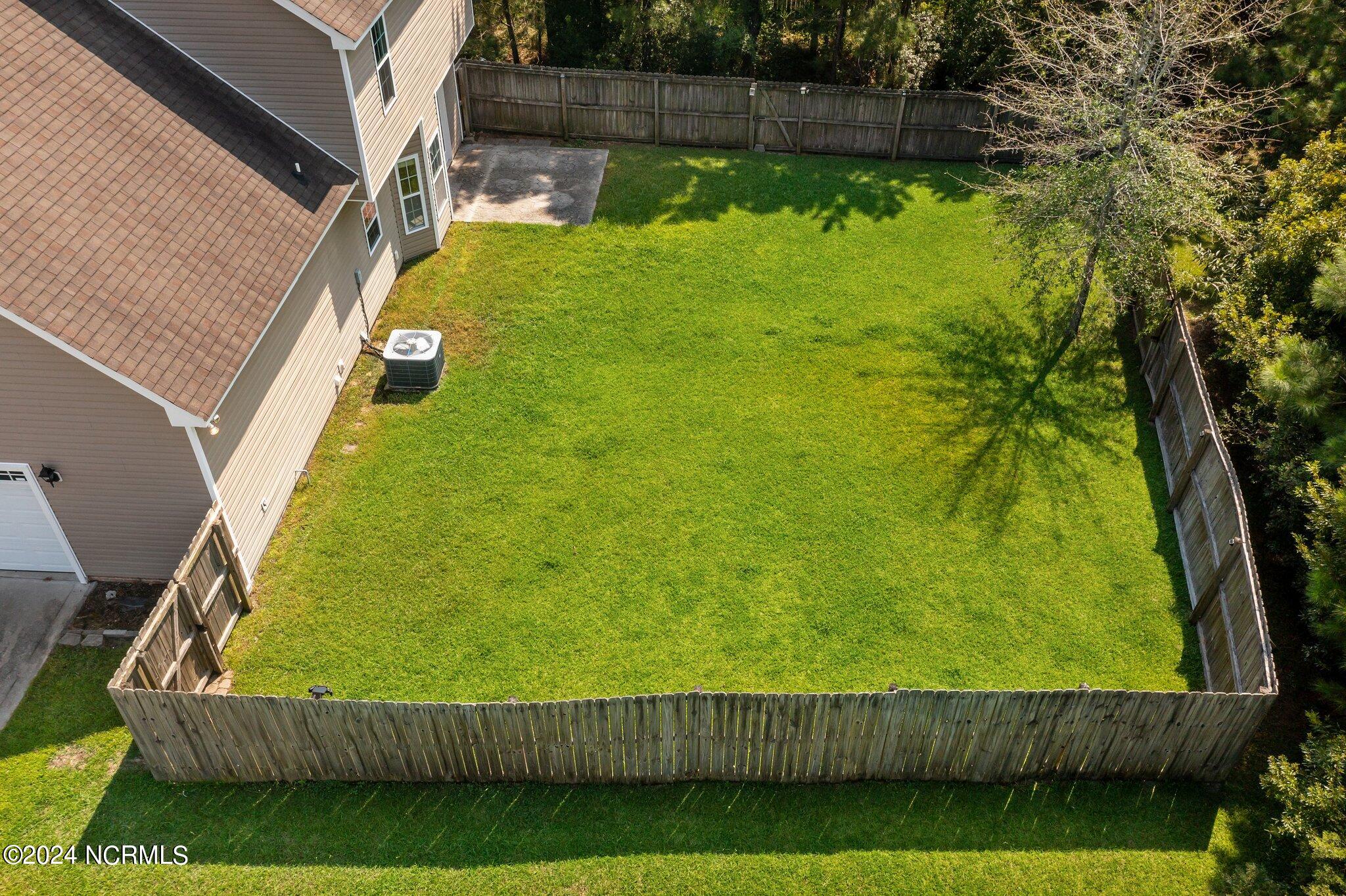 100549722 | Photo 34