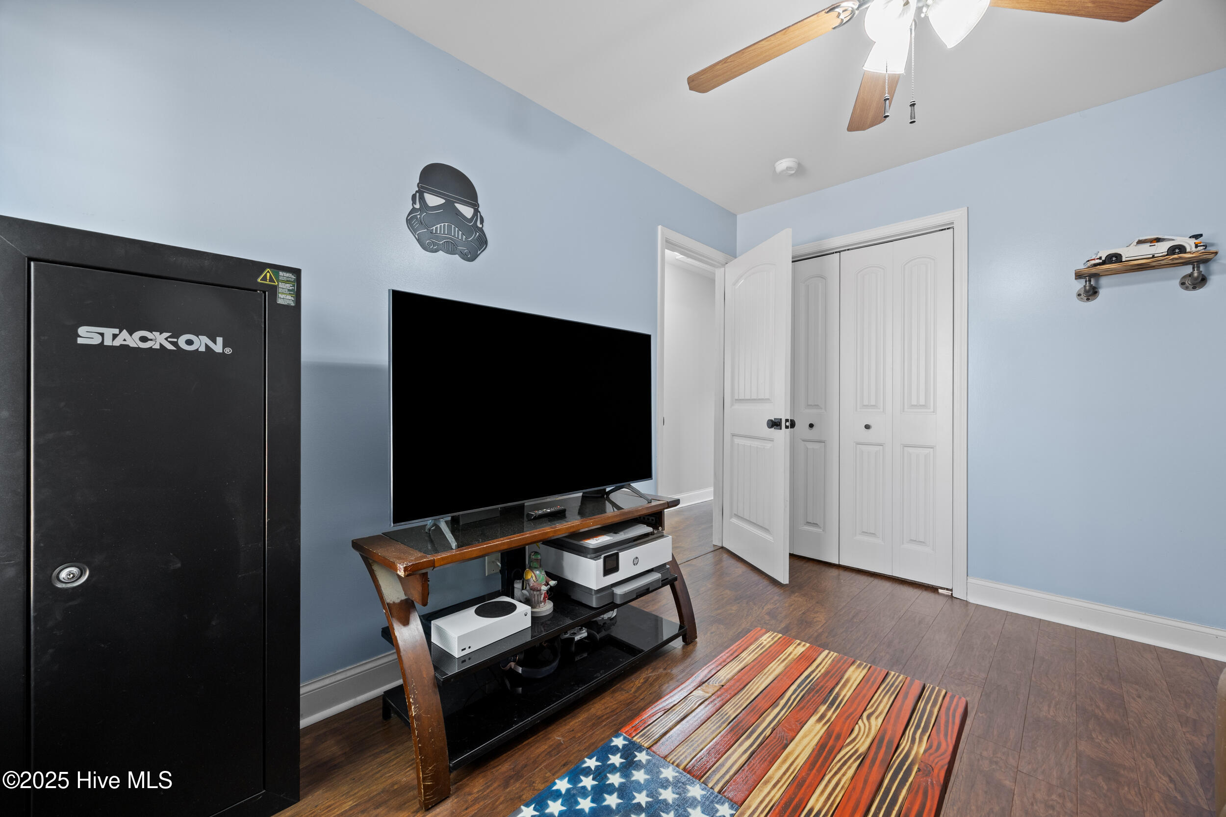 100545766 | Photo 22