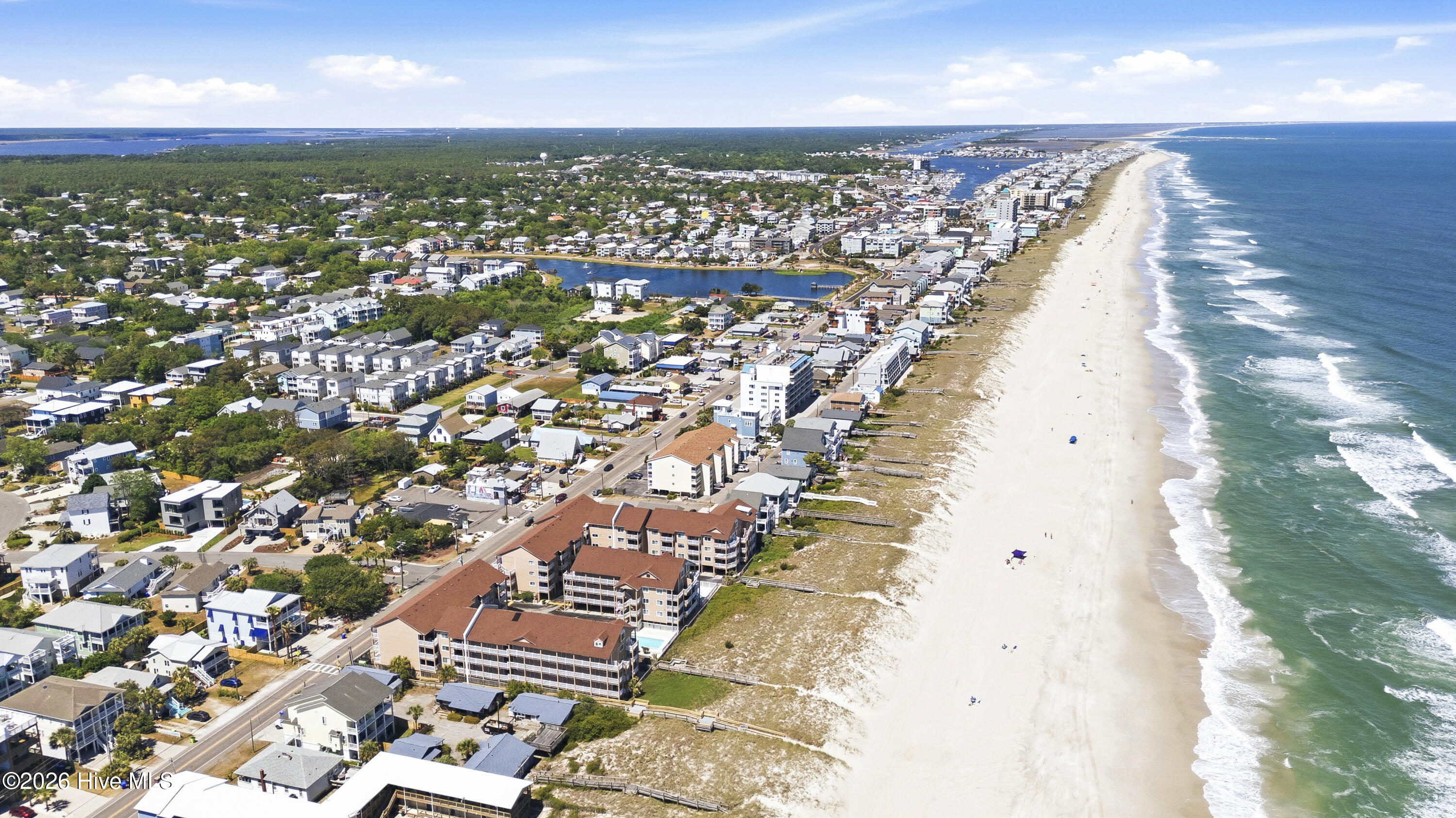 100567945 | Photo 37