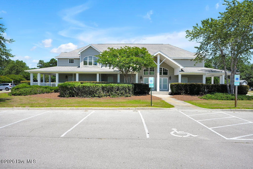 Stay healthy and feel your best with Mimosa Bay's fitness center