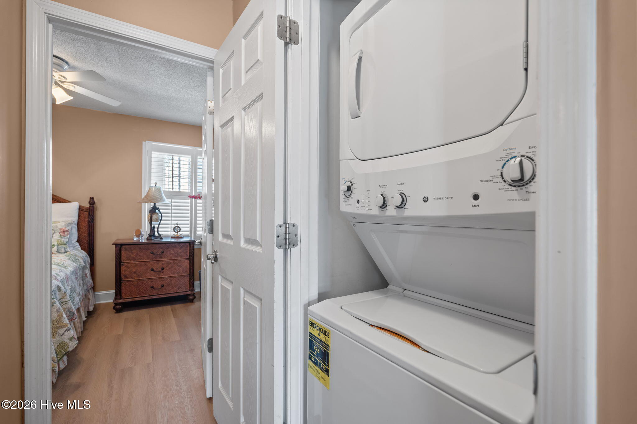 100523190 | Photo 29