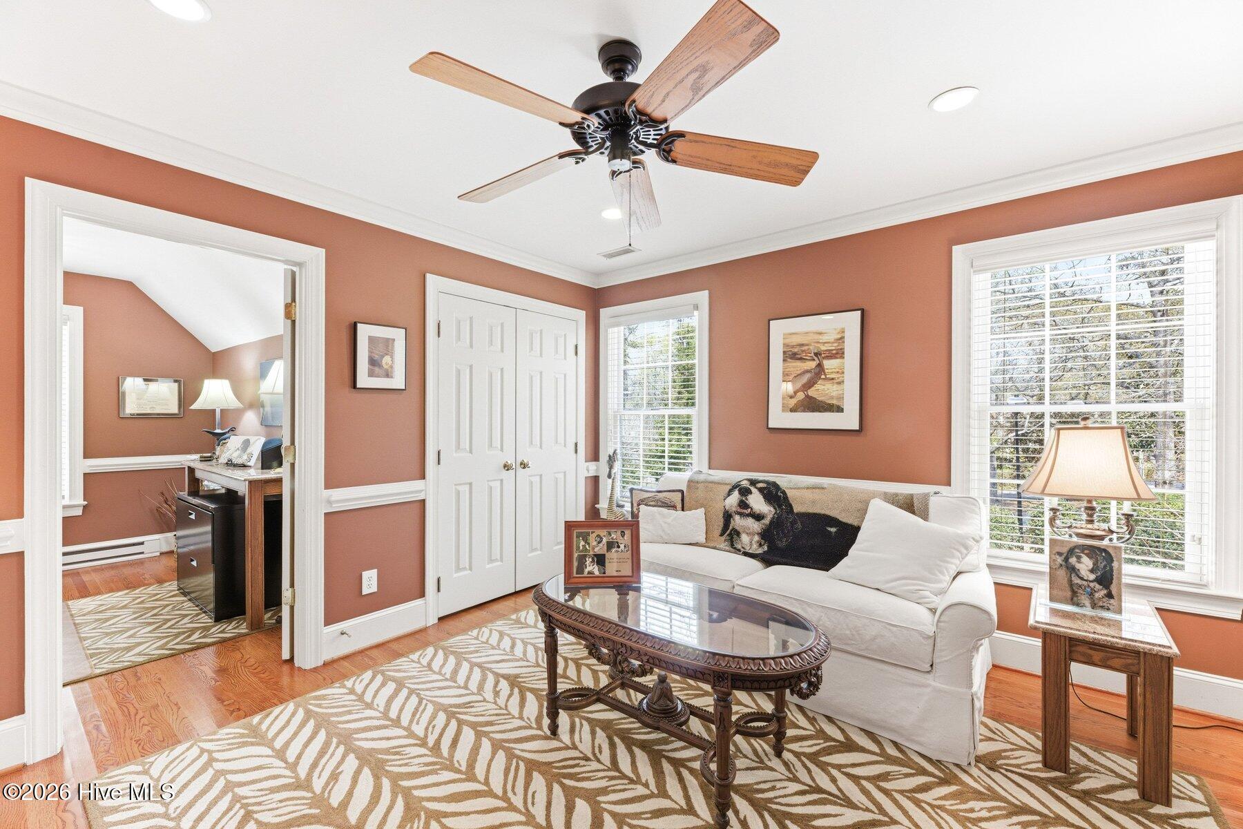 100562414 | Photo 46