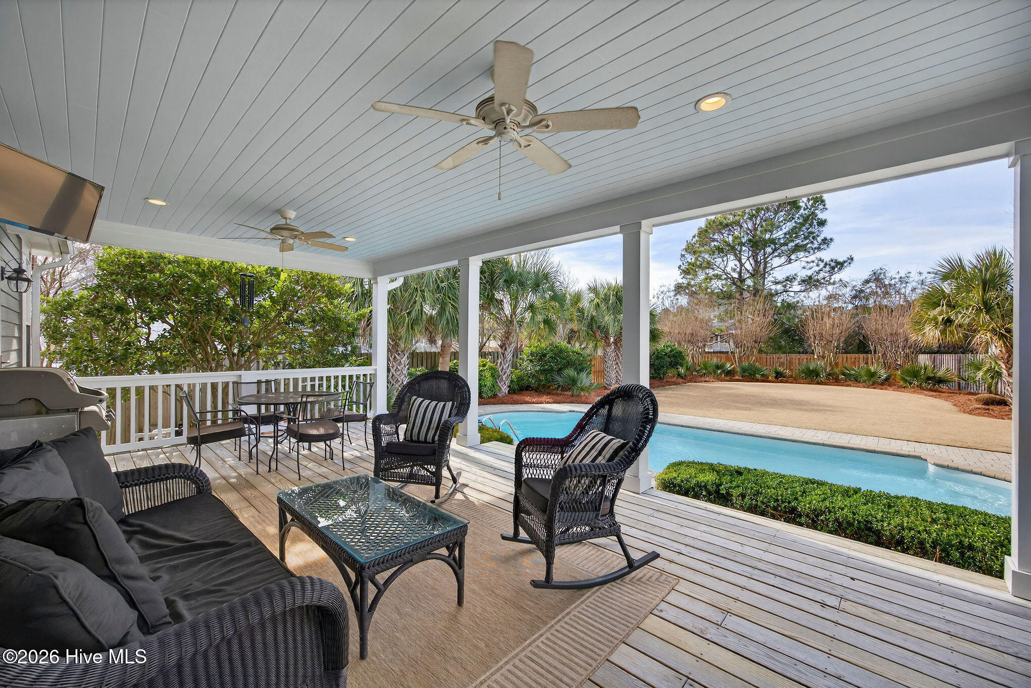 100551466 | Photo 45