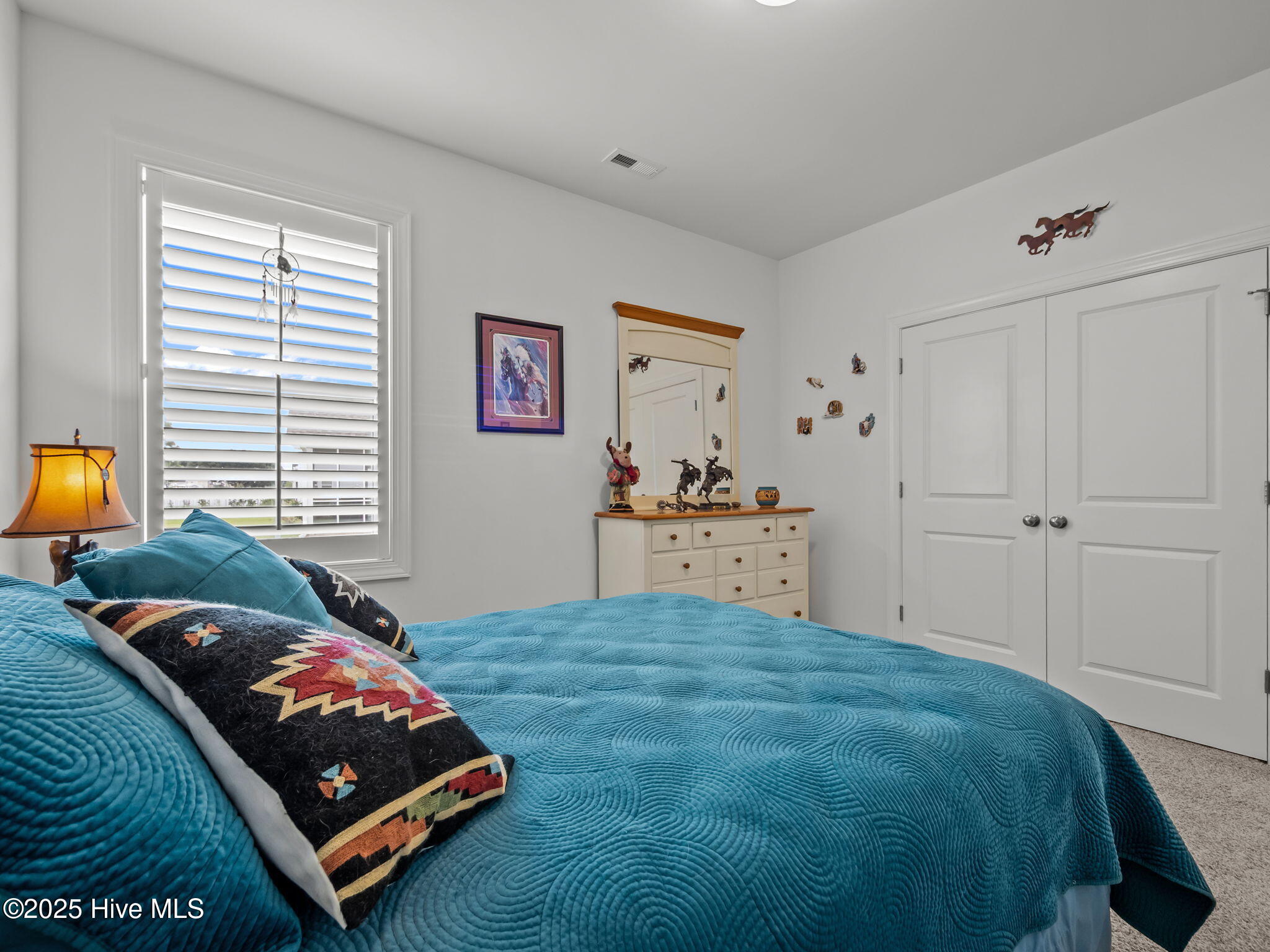 100528285 | Photo 26