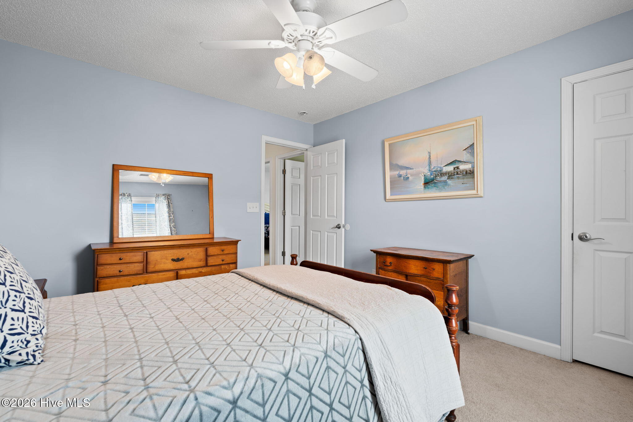 100570375 | Photo 38