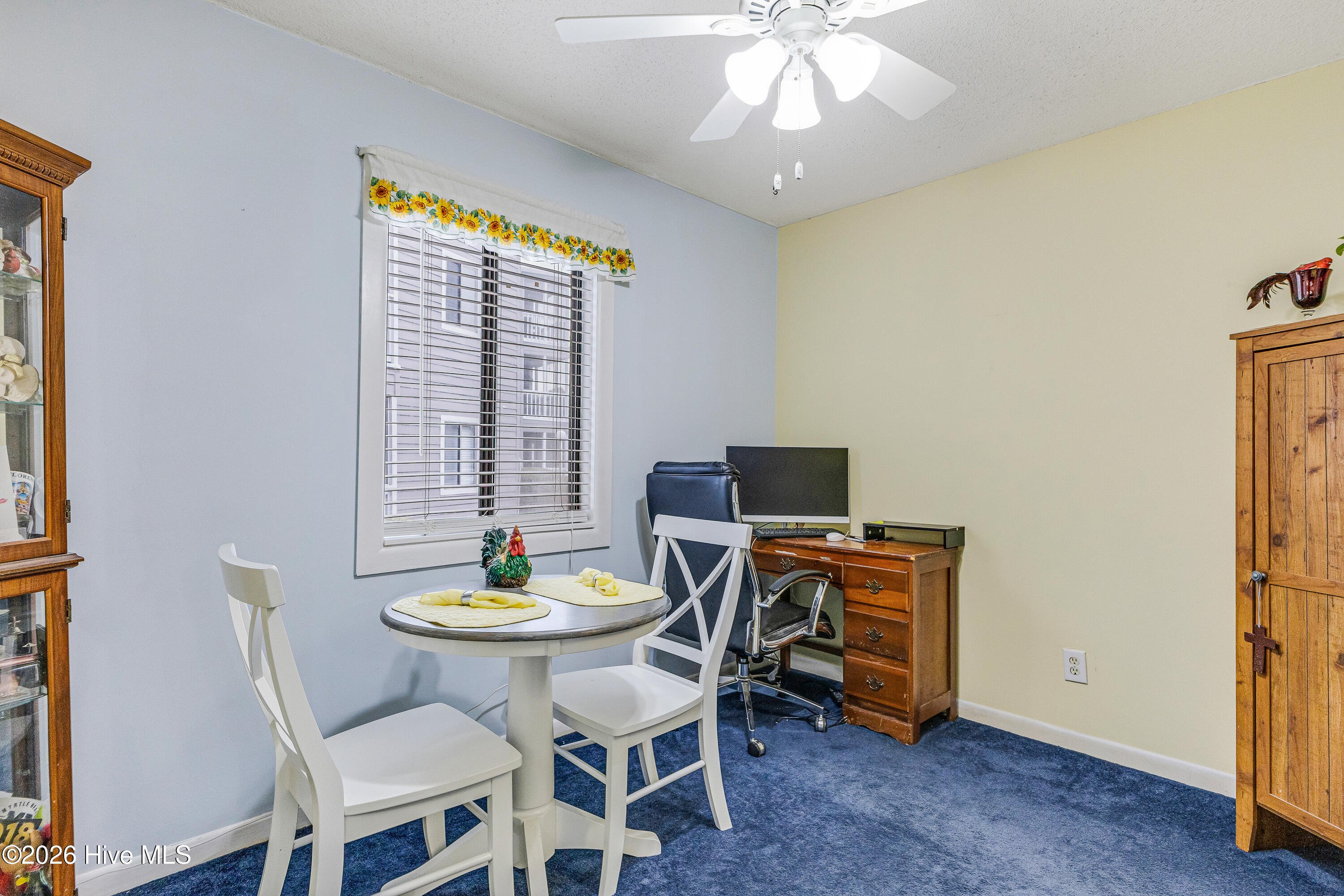 100556159 | Photo 15