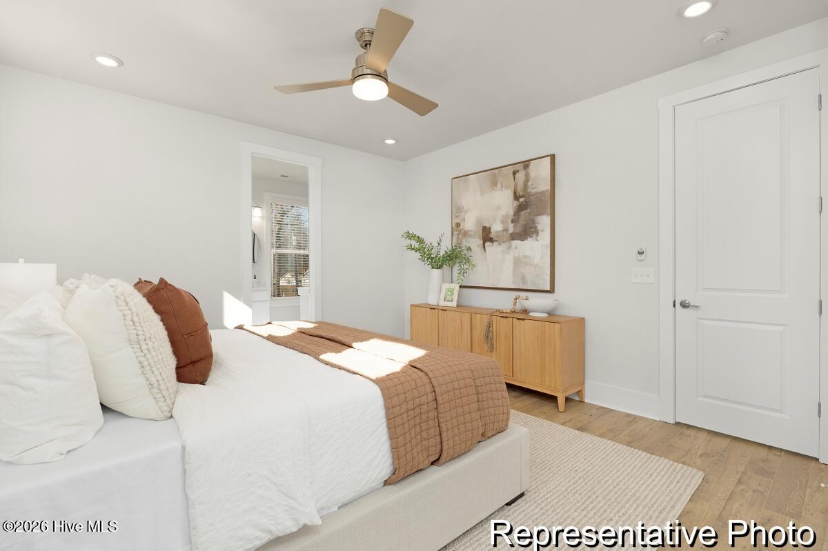 100547748 | Photo 14