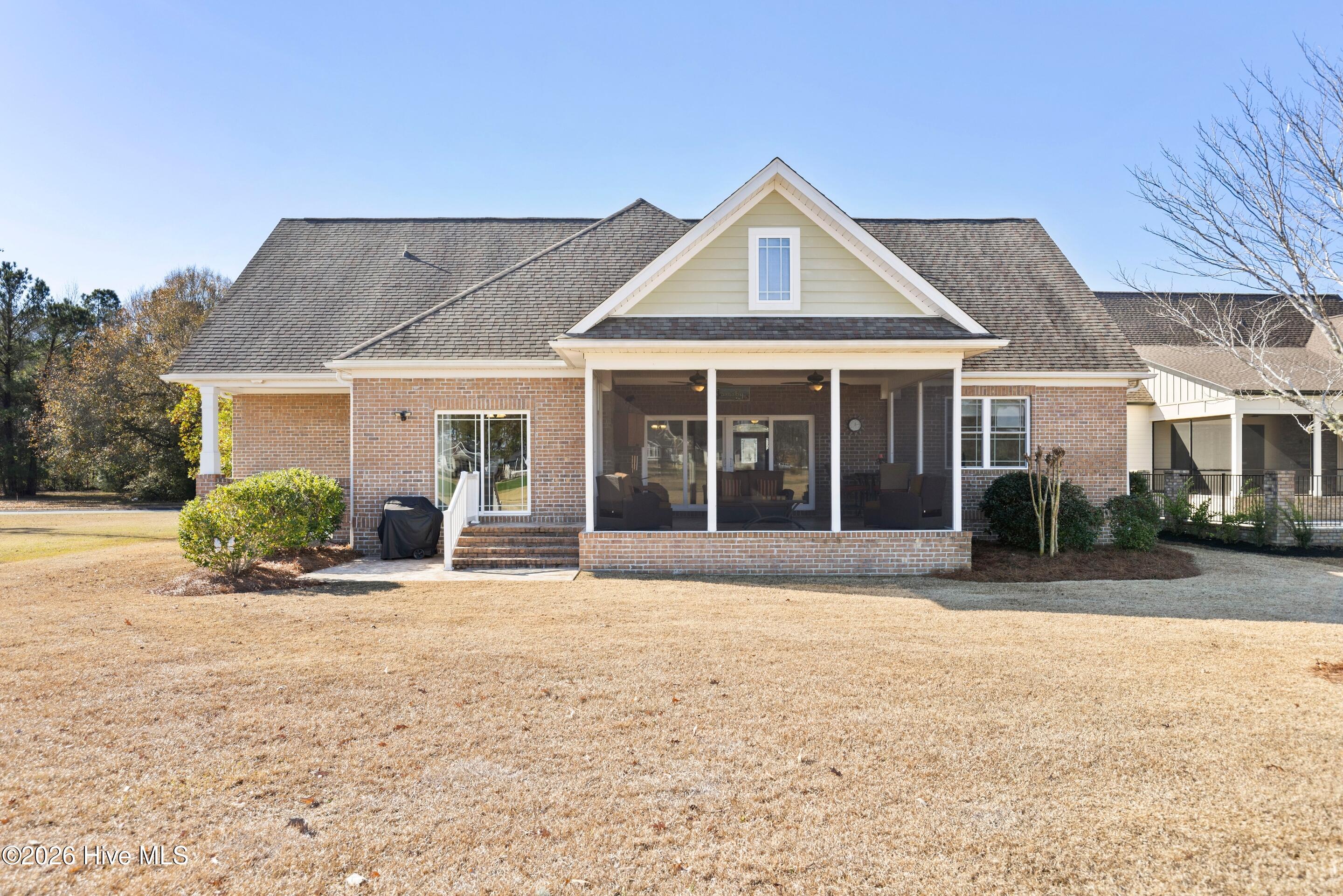 100547842 | Photo 35