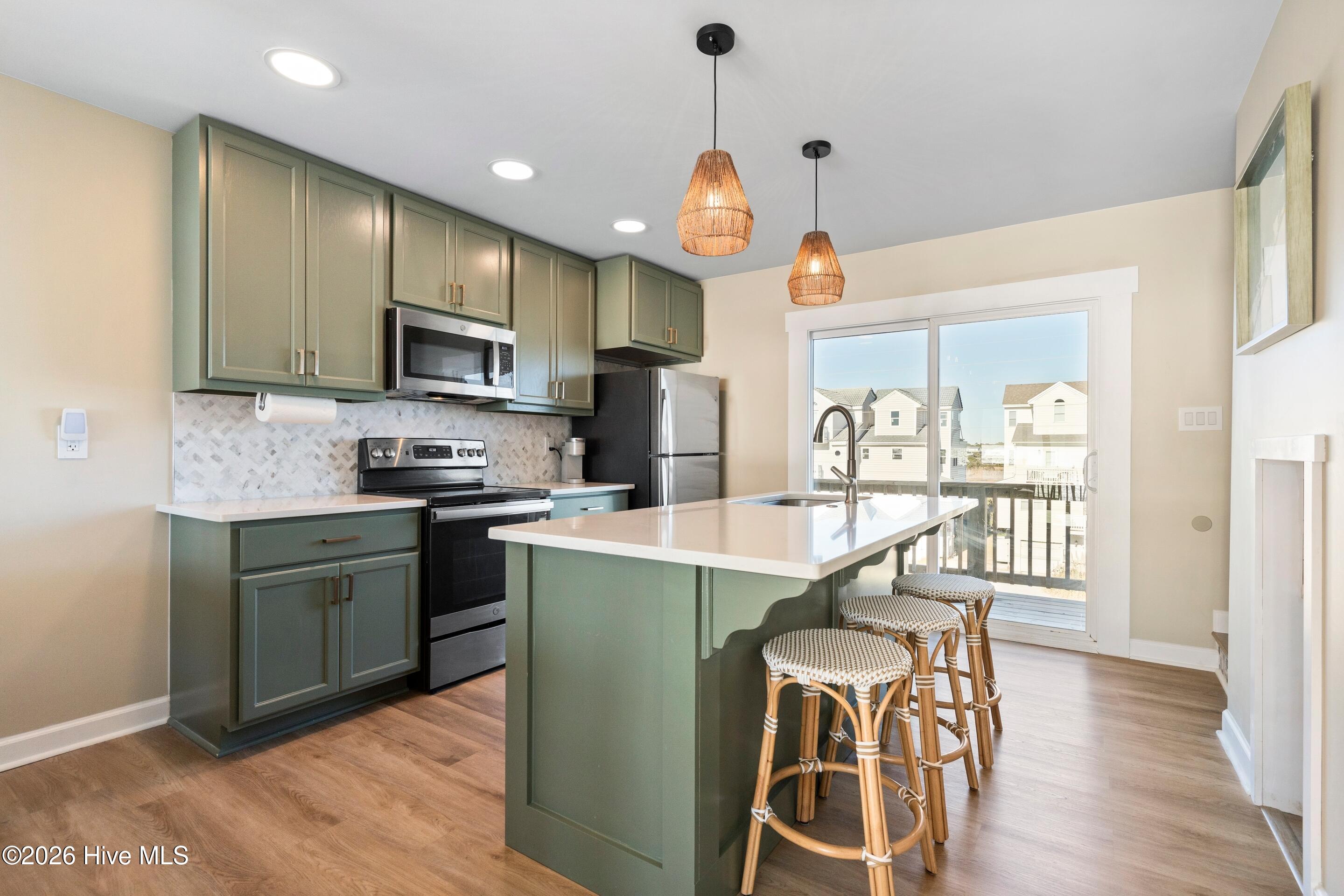 100547634 | Photo 13