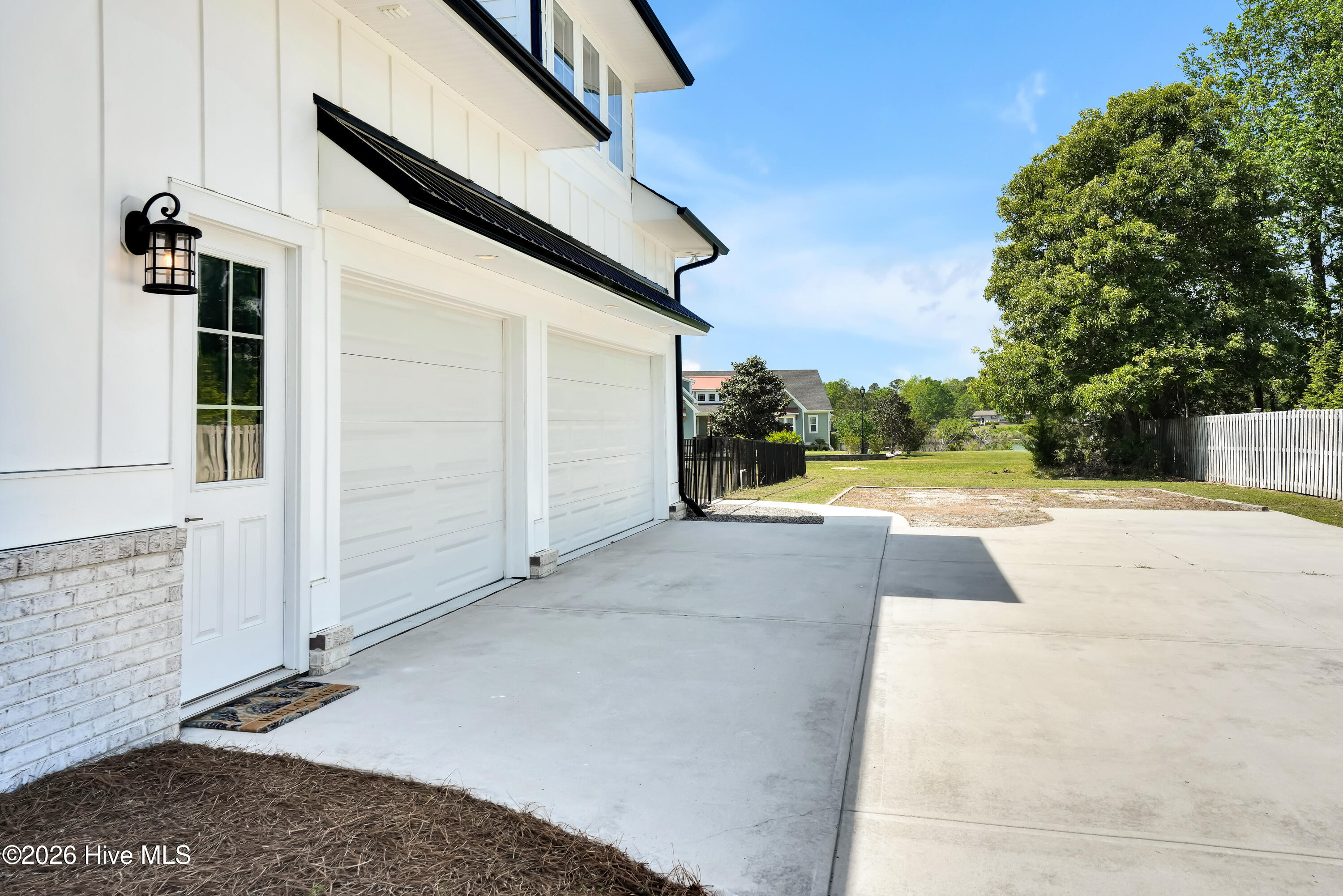 100567914 | Photo 58