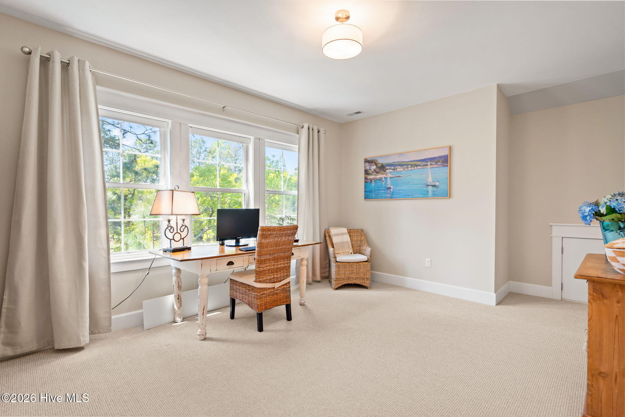 100567886 | Photo 48