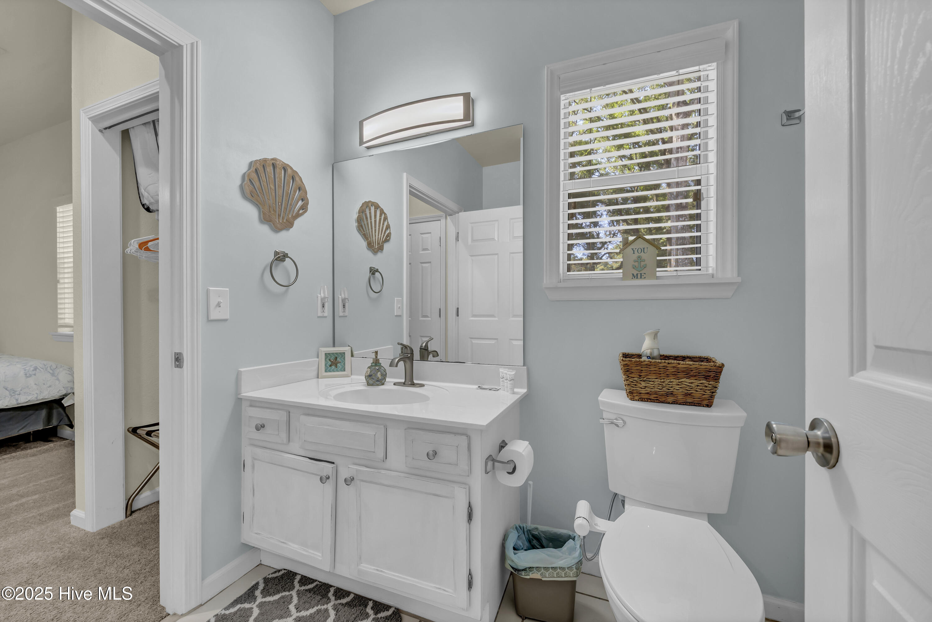 100527384 | Photo 15