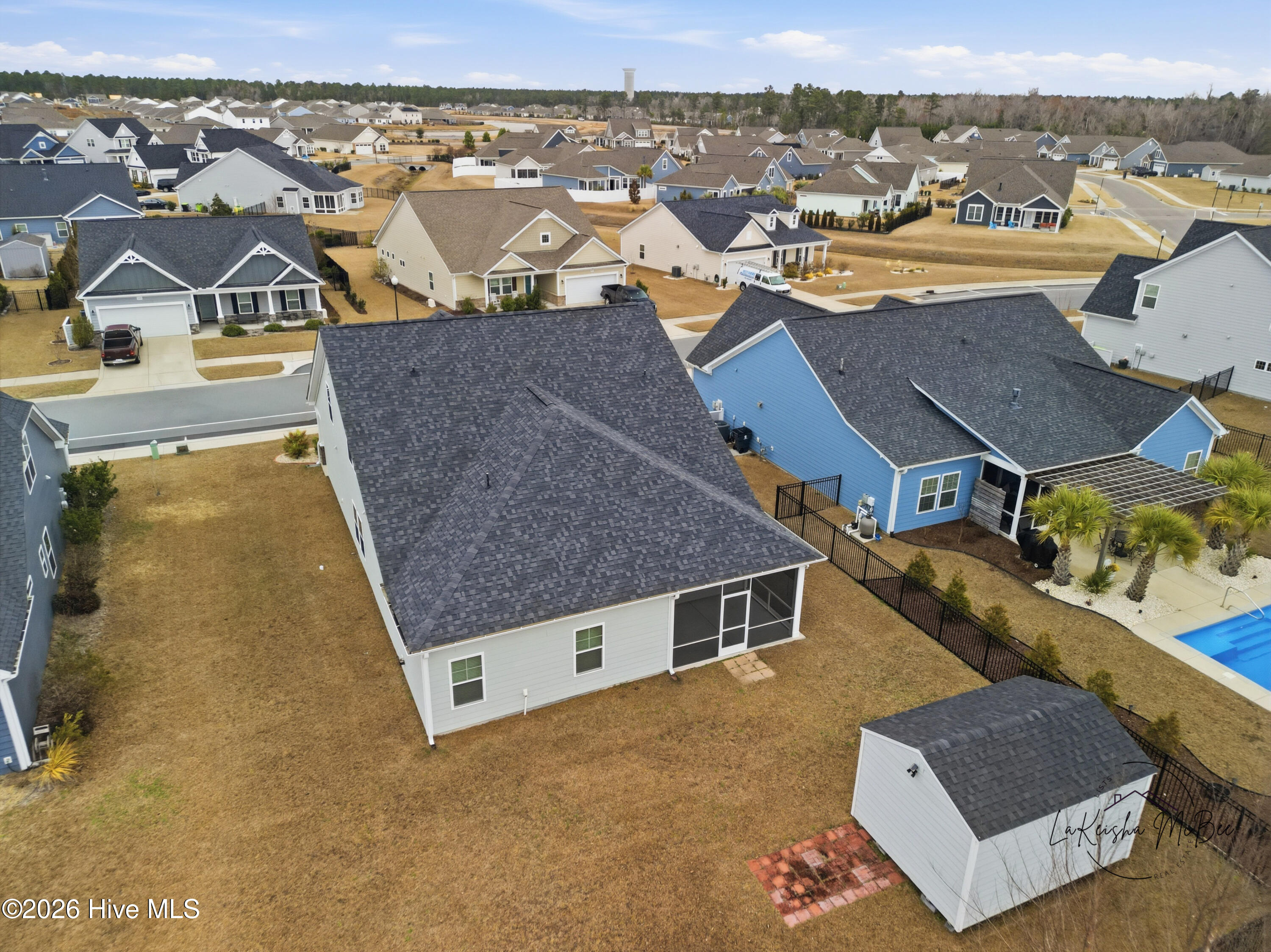 100556252 | Photo 40