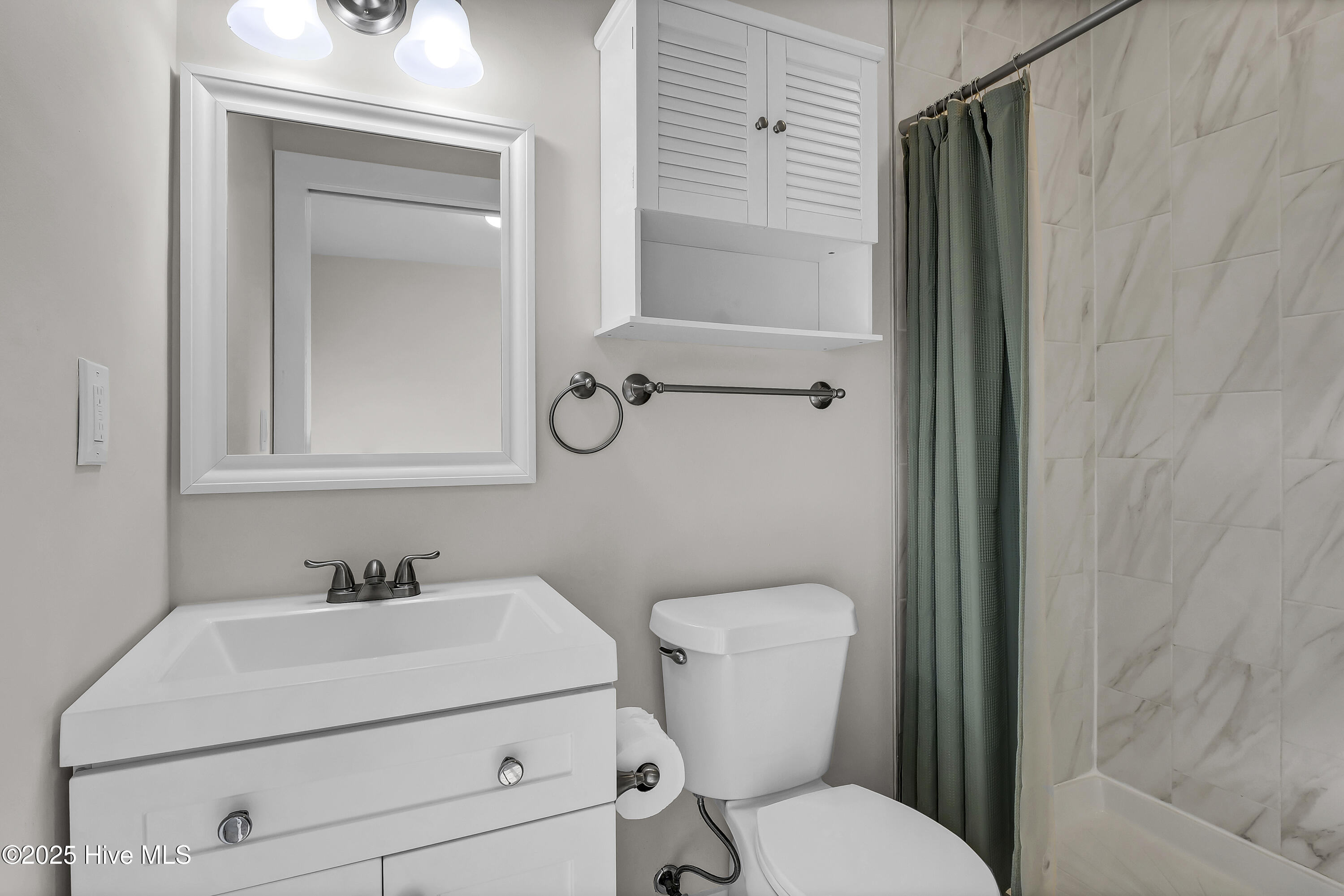 100556721 | Photo 22