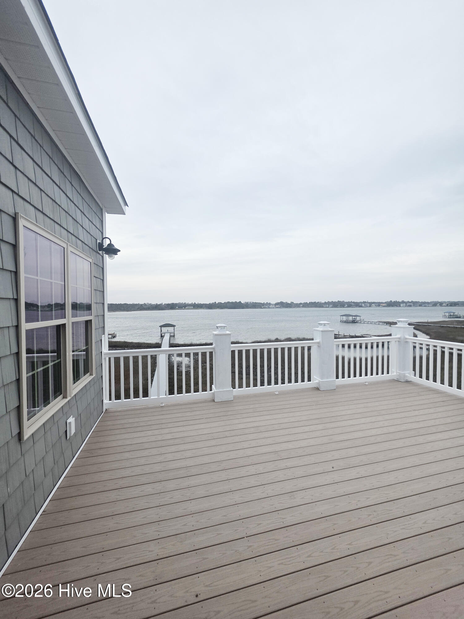 100535825 | Photo 39