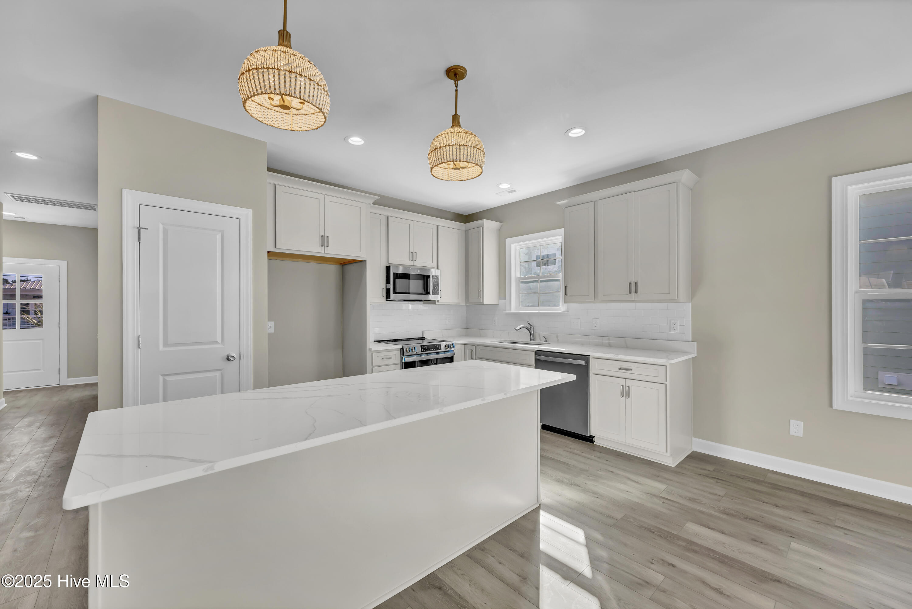 Homes for sale in Carolina Beach, NC | 1516 Pinfish Ln, Carolina Beach, NC 28428 | MLS# 100545862