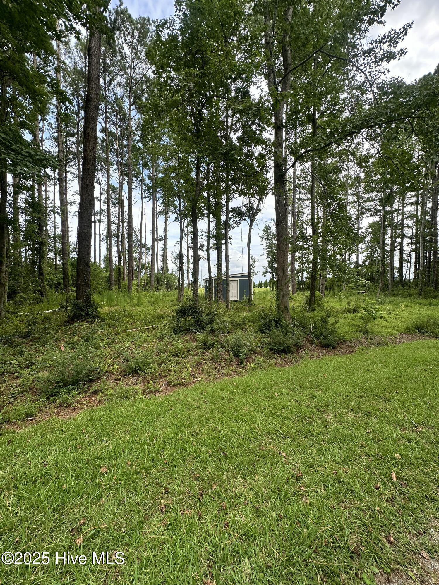 Exterior photo of 690 1 and 2 Oriental Road, Oriental, NC 28571. MLS: 100598534