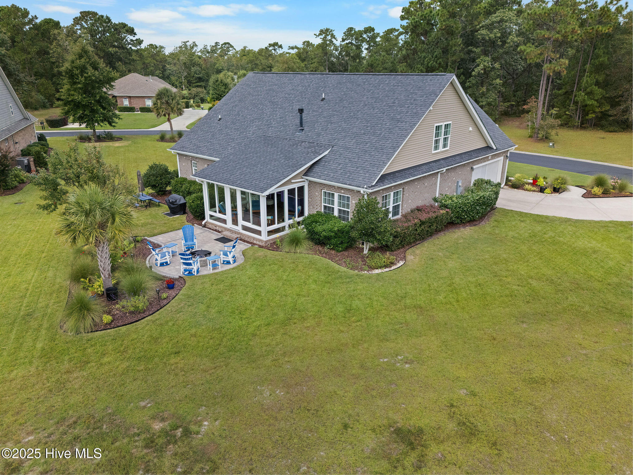 100531104 | Photo 64