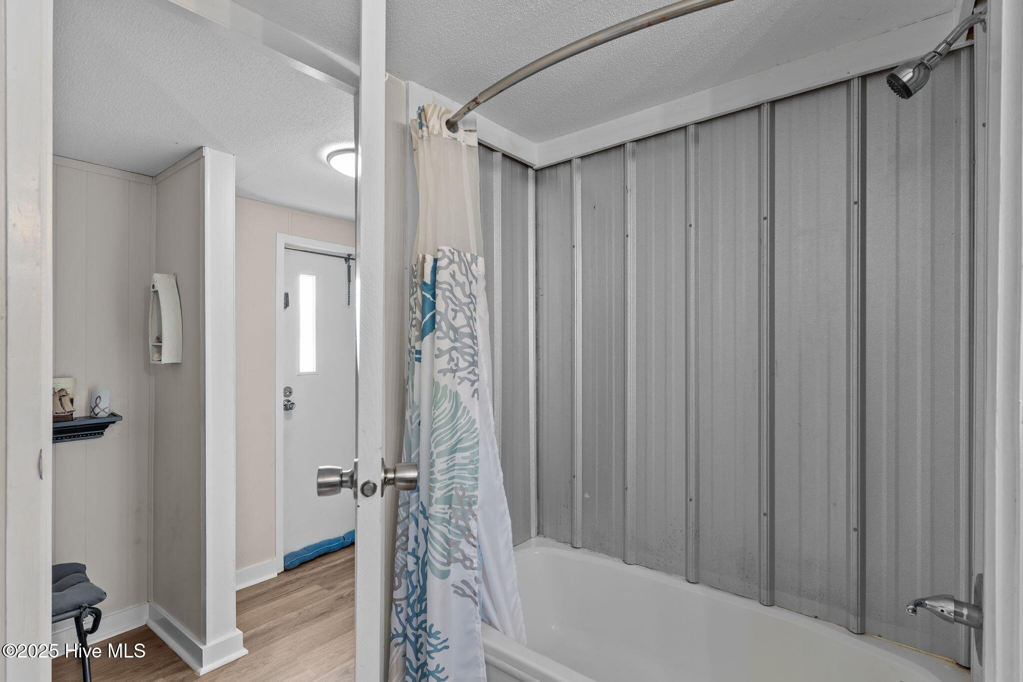 100544898 | Photo 21