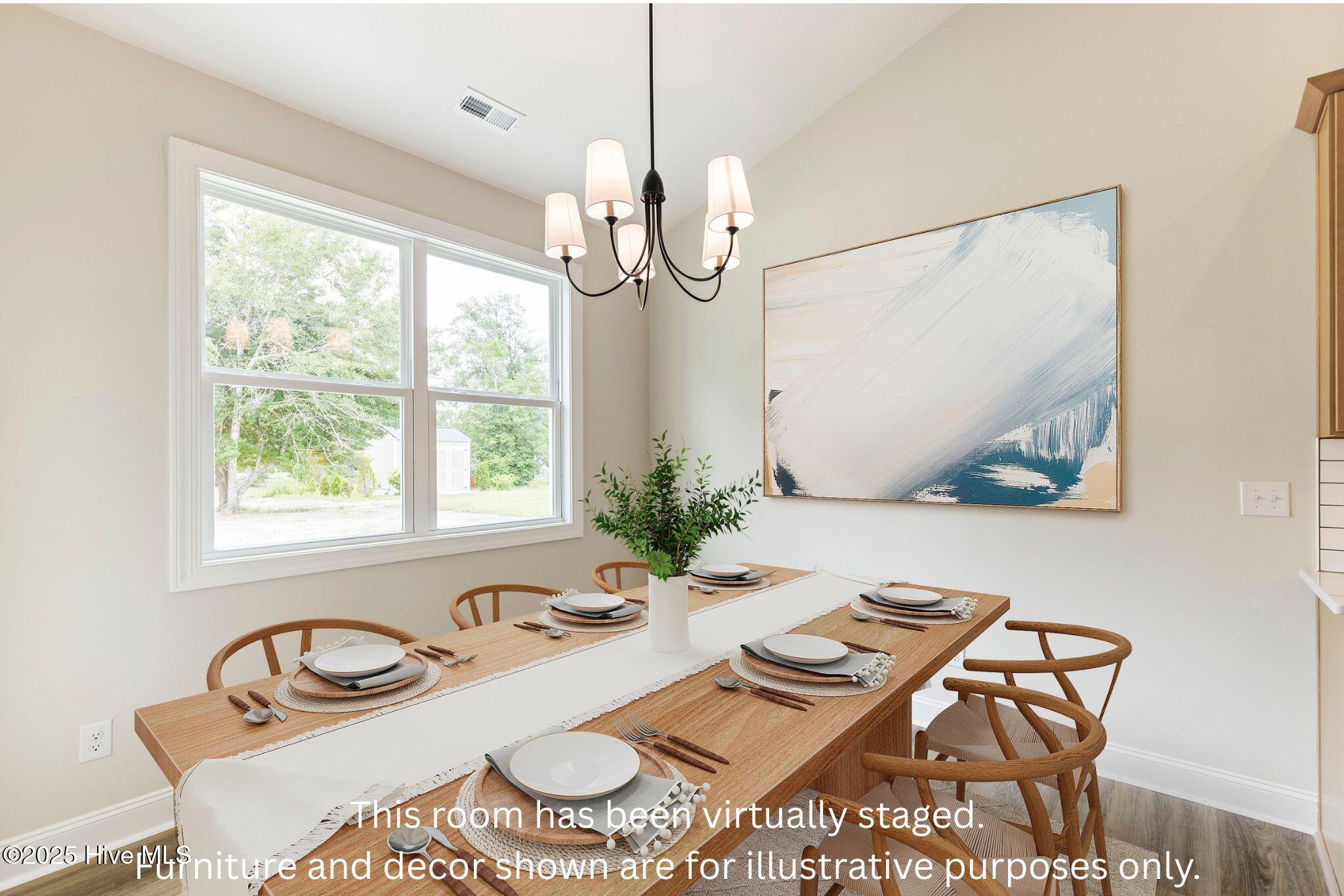 100545595 | Photo 19