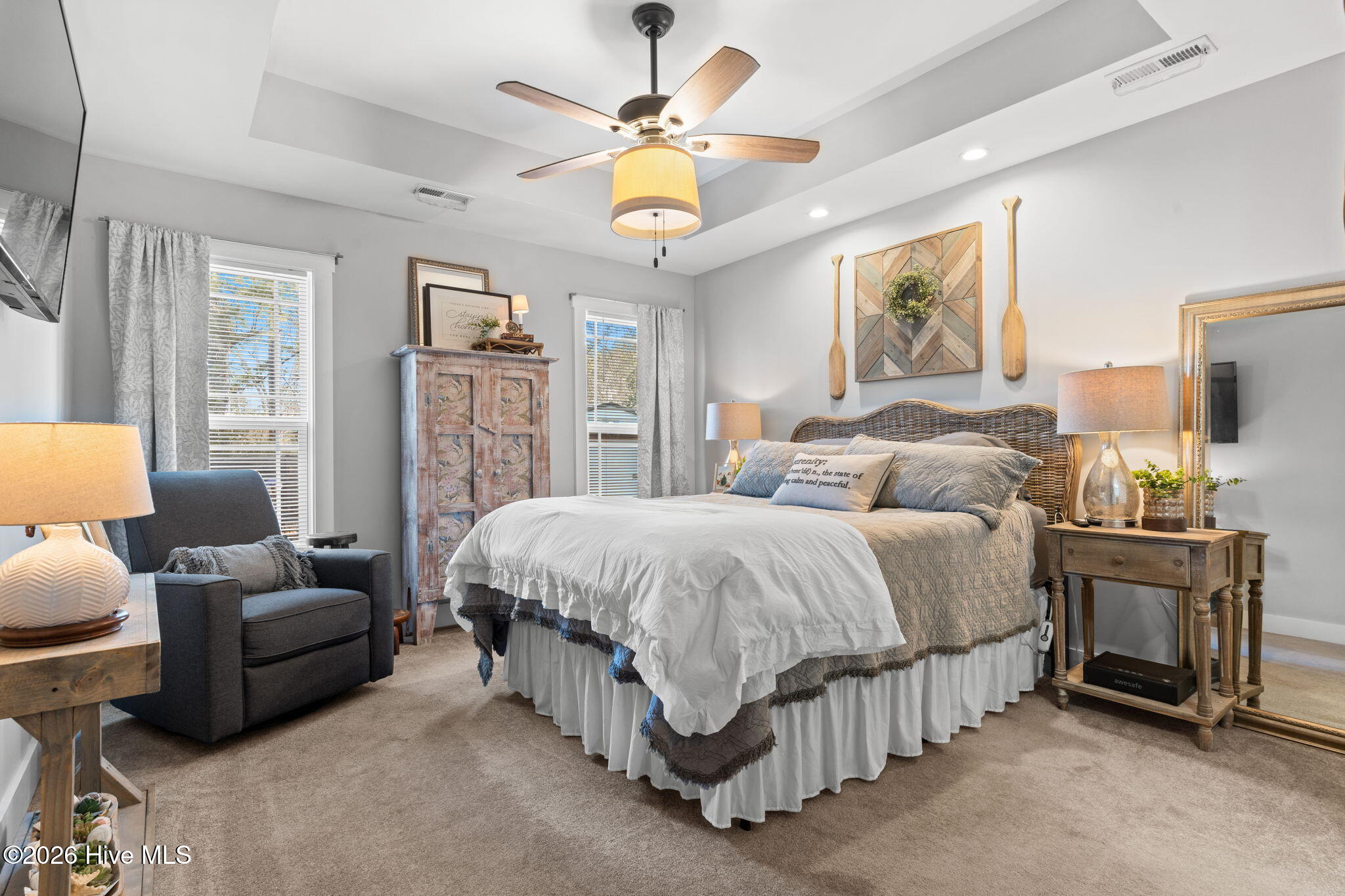 100557943 | Photo 18