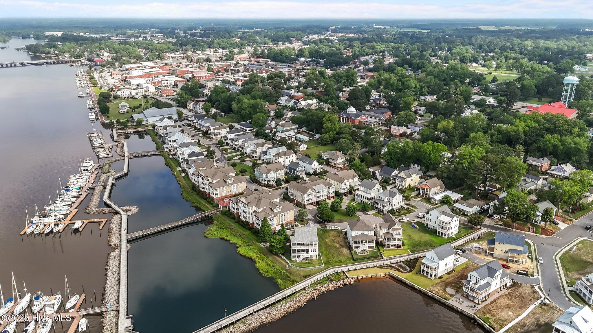 Homes for sale in Washington, NC | 200 S Academy St, Washington, NC 27889 | MLS# 100507829