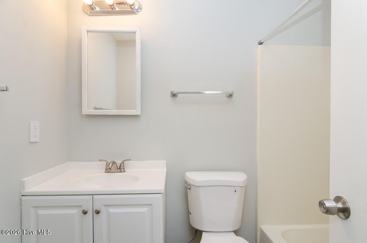 100554151 | Photo 12