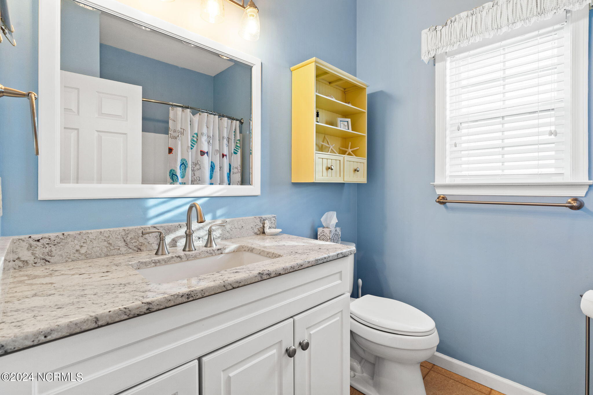 100566939 | Photo 21