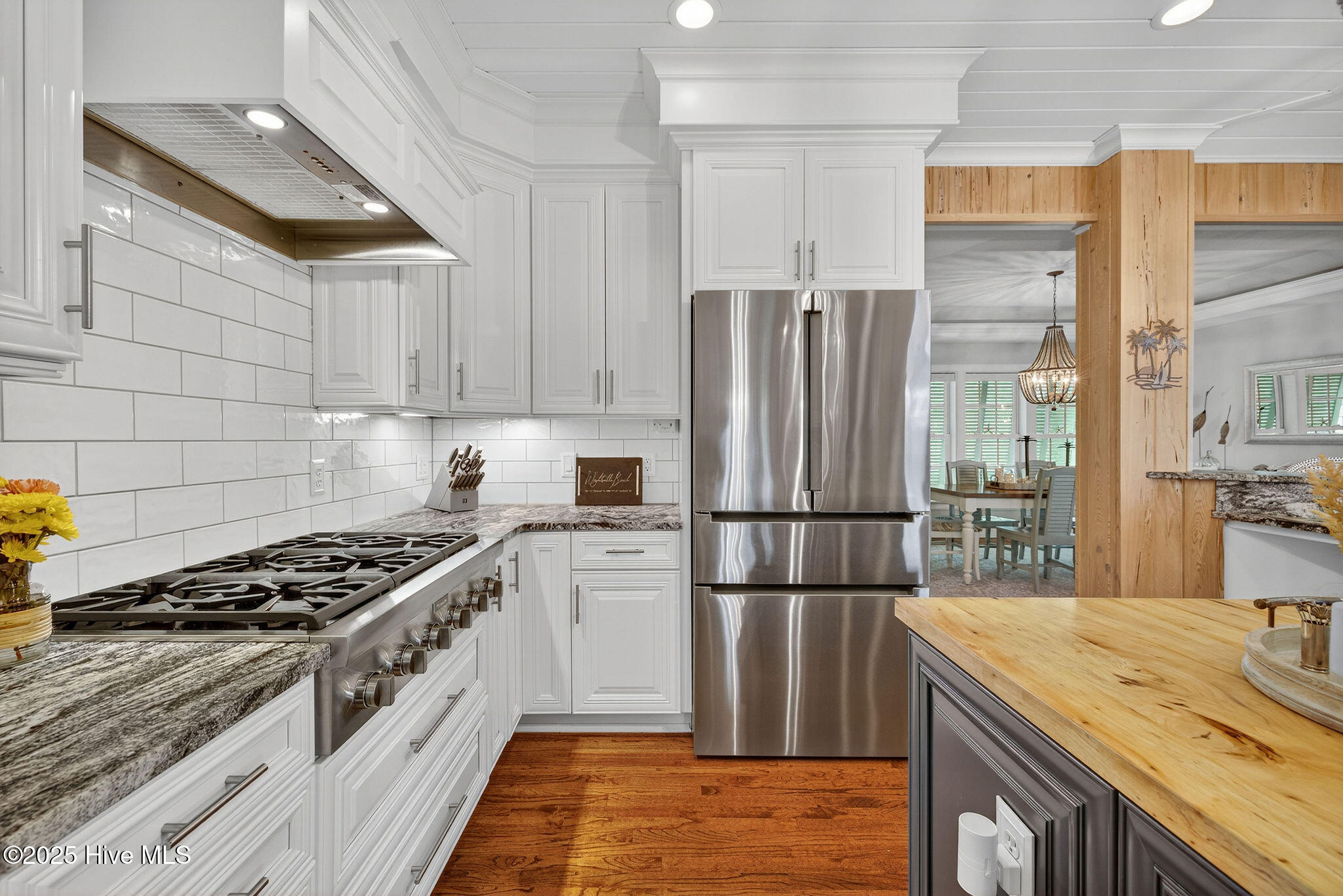 100537331 | Photo 17