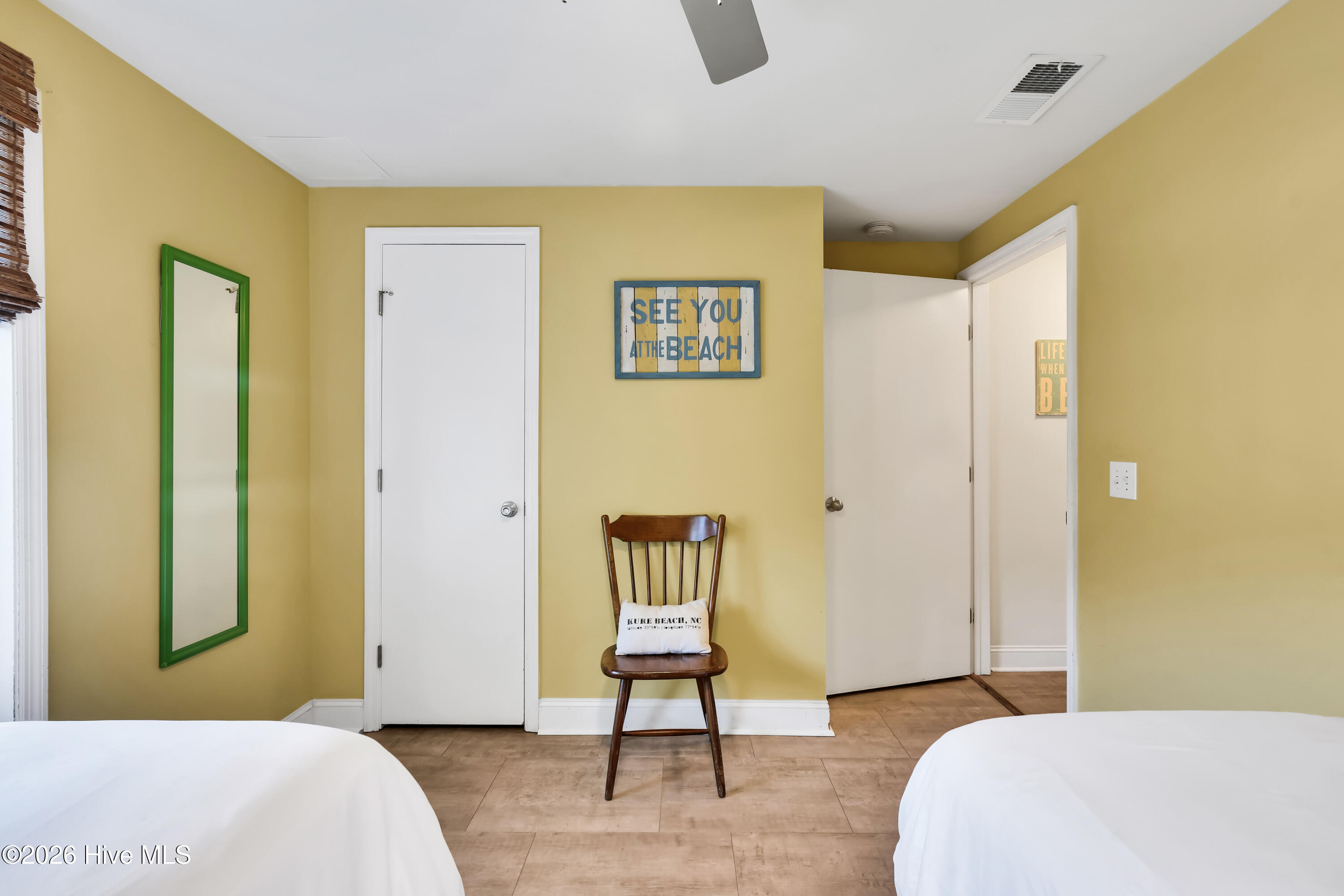 100568340 | Photo 19