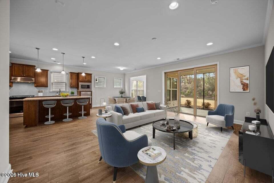 100551167 | Photo 13