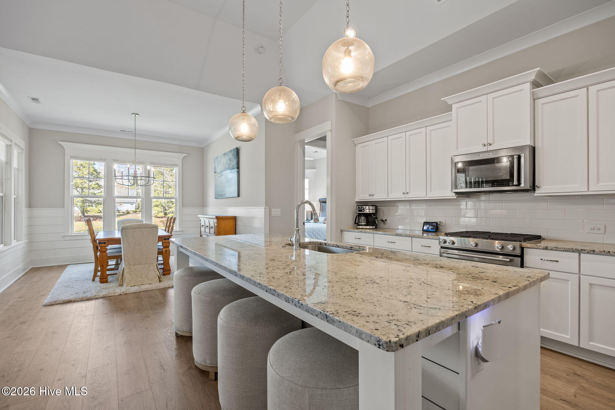 100563731 | Photo 22