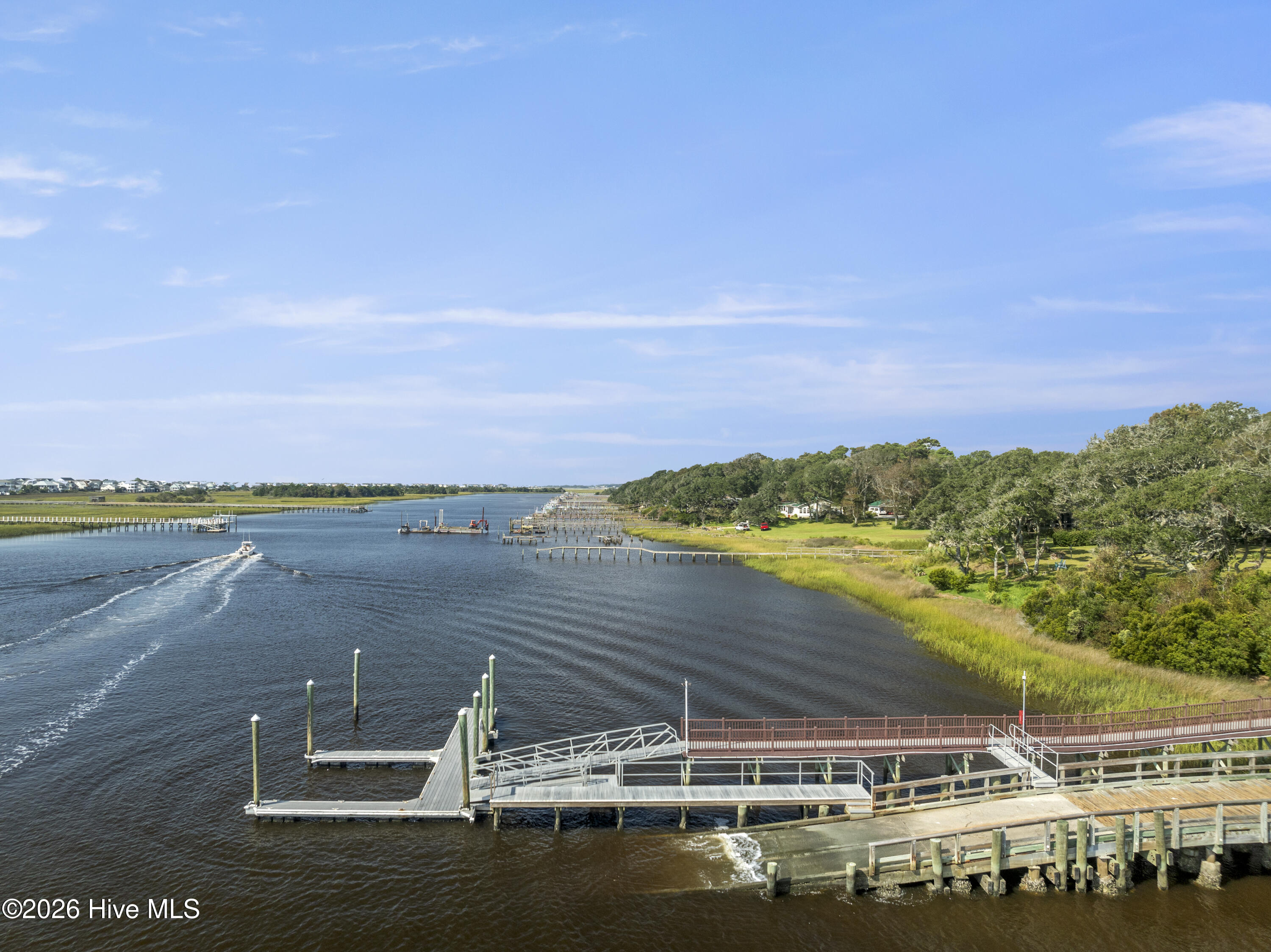 100558388 | Photo 13