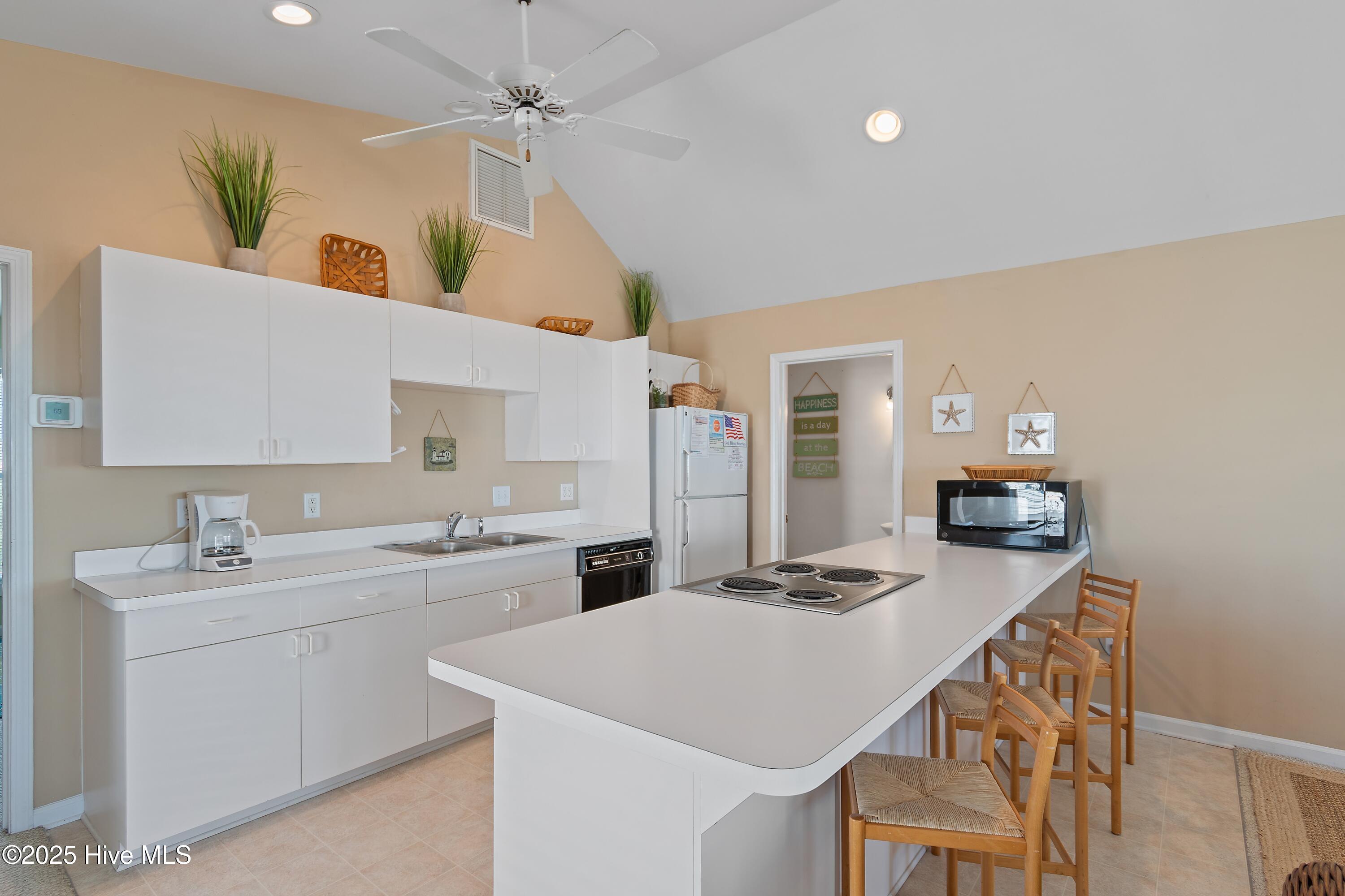 100536498 | Photo 58