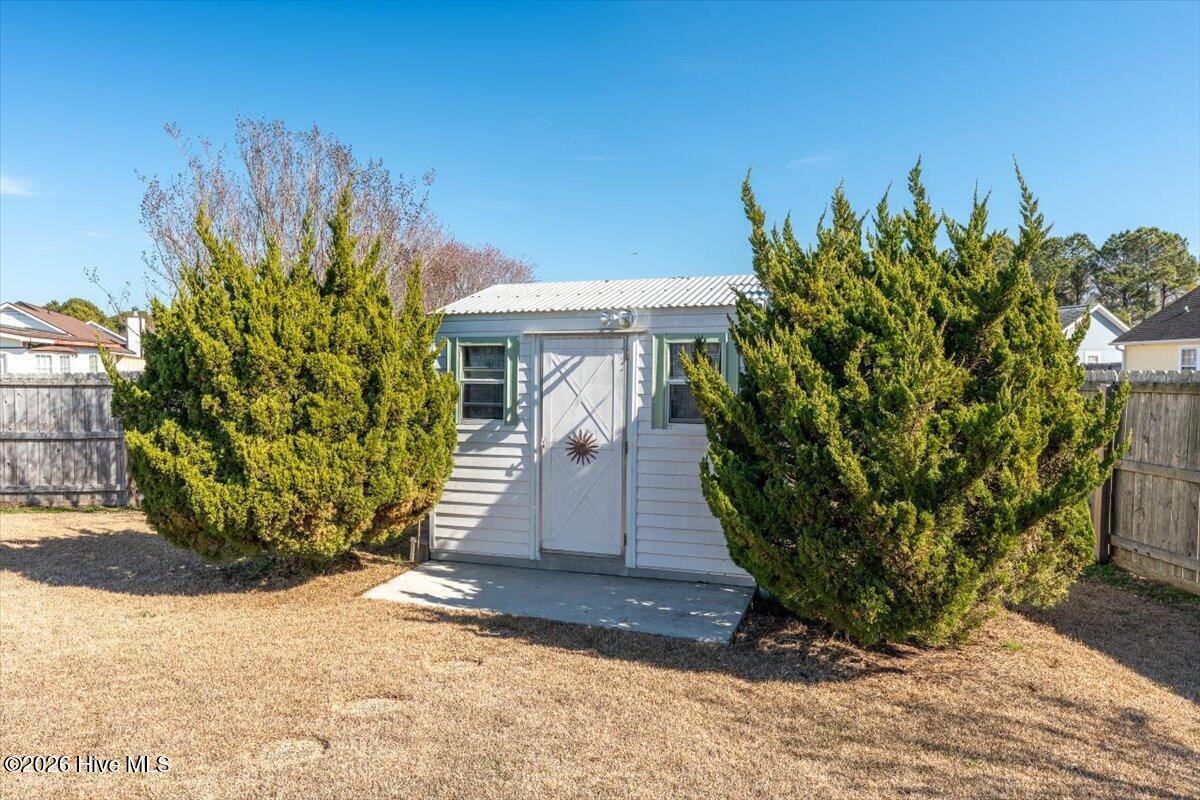 100552346 | Photo 35