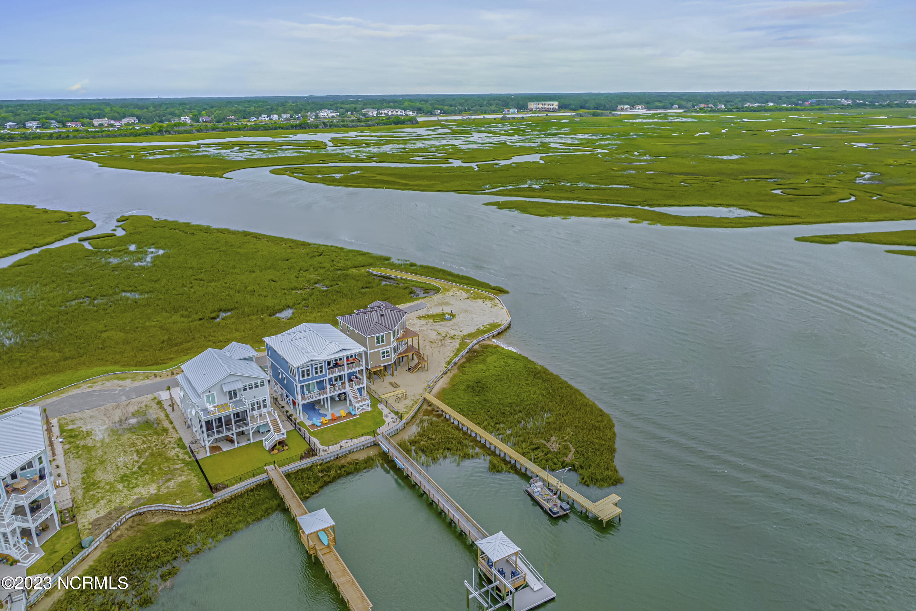 100388234 | Photo 29