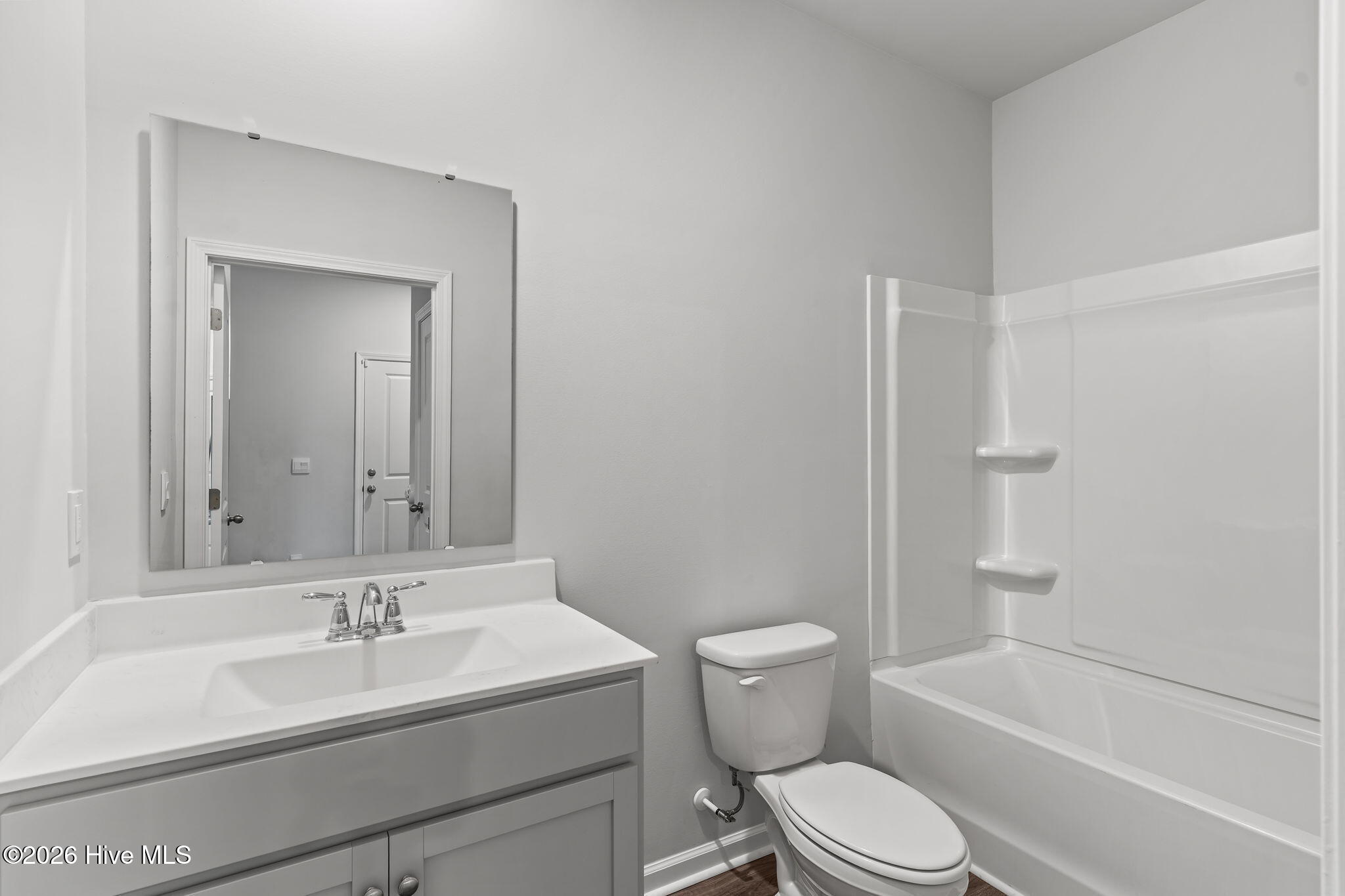 100563227 | Photo 26