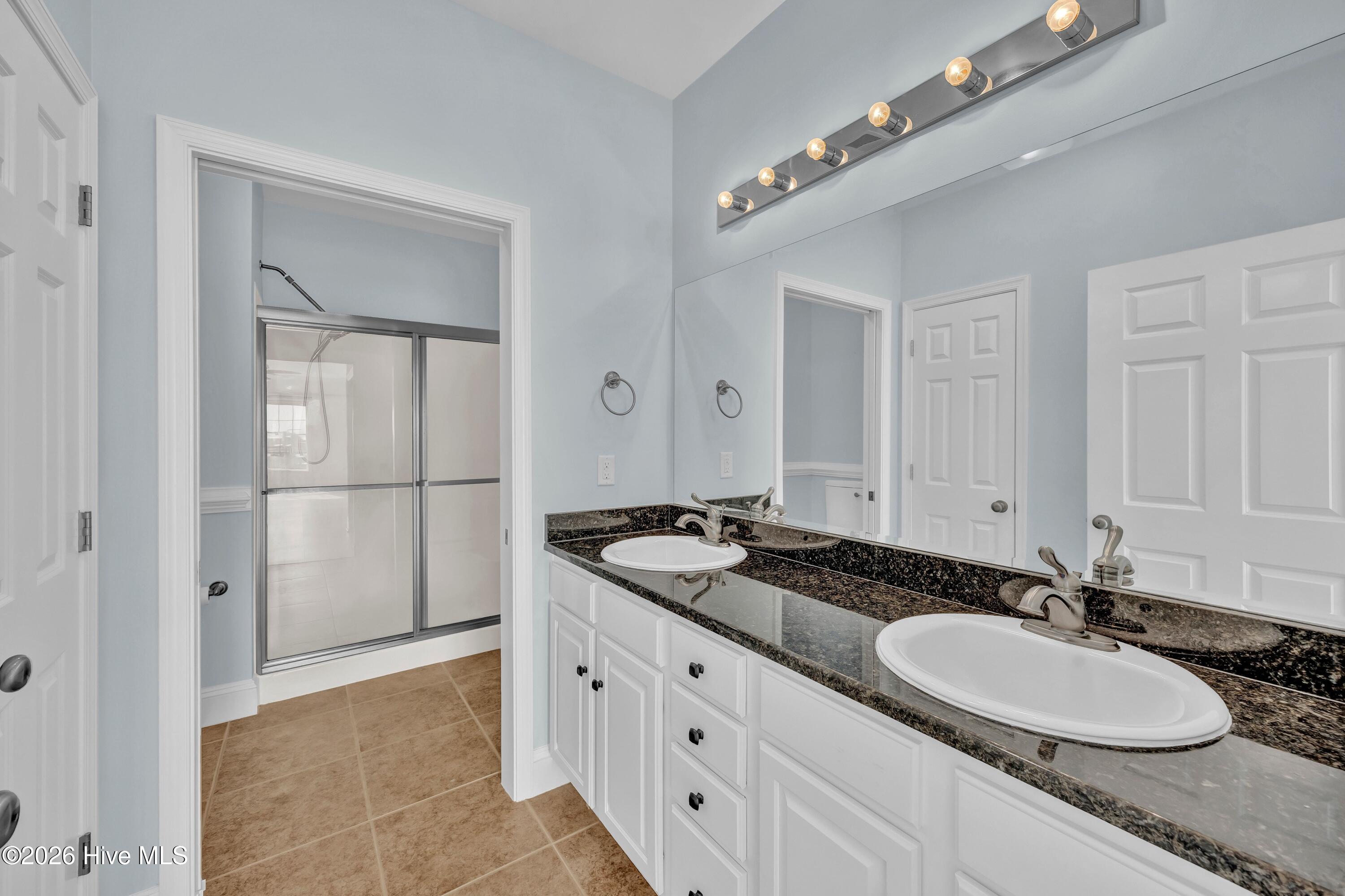 100556994 | Photo 17