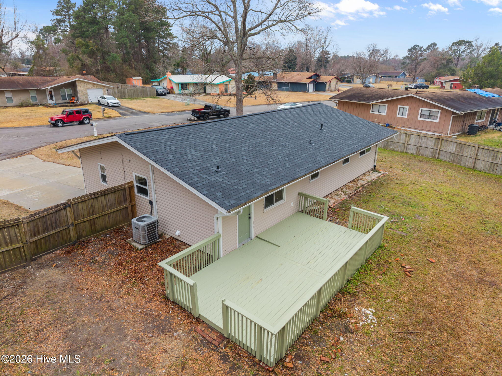 100552306 | Photo 37