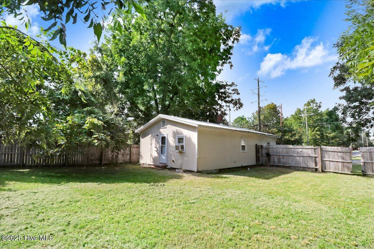 Homes for sale in Smithfield, NC | 706 Caswell St, Smithfield, NC 27577 | MLS# 100523536