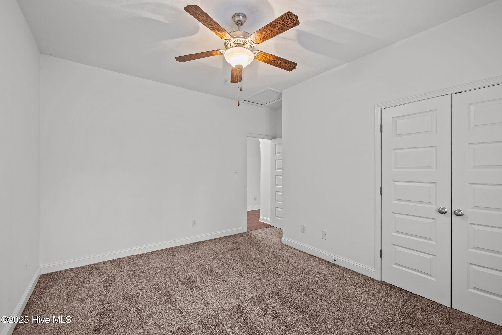 100544125 | Photo 20