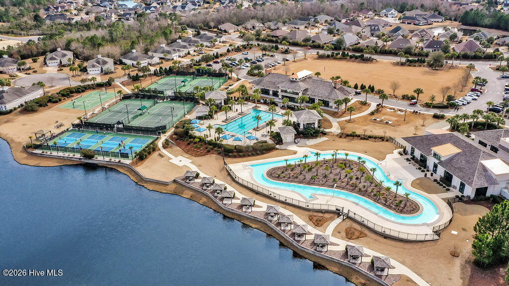 100555055 | Photo 41